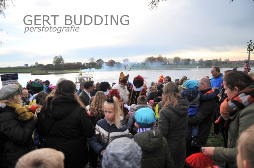 Sint arriveert in Renkum, ook Pieten Disco Doelum