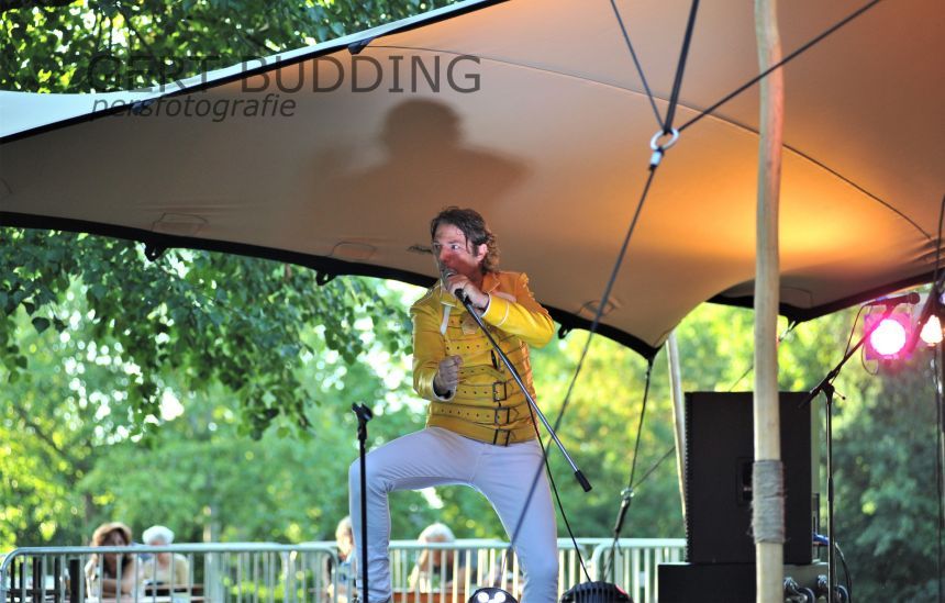 Grote belangstelling voor coverband ‘Queen Most Go On’ in Wageningen Cultuur Zomer.