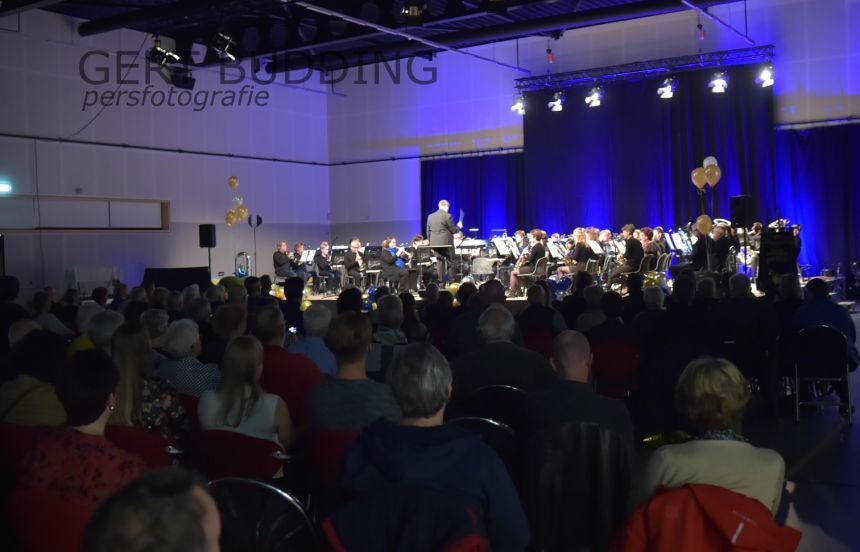 Muziekvereniging Eendracht viert 50-jarig jubileum met concert in Doelum
