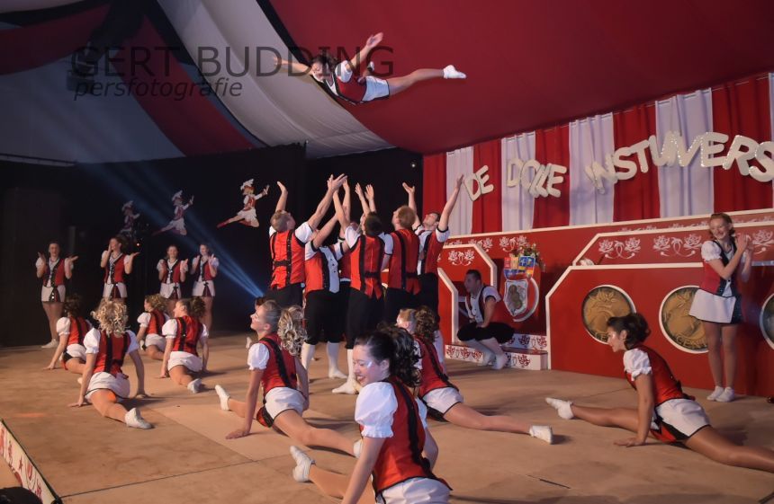 Carnavalsgeweld barst los bij De Dolle Instuivers