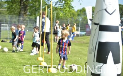 Druk bezochte gezamenlijke Open mini’s Dag van OVC ’85 en Mixed Hockey Club Oosterbeek